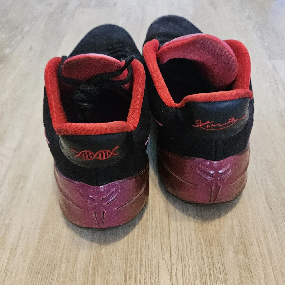 Nike Kobe AD Flip The Switch Black University Red Hyper Violet 852425-004 Sz 12